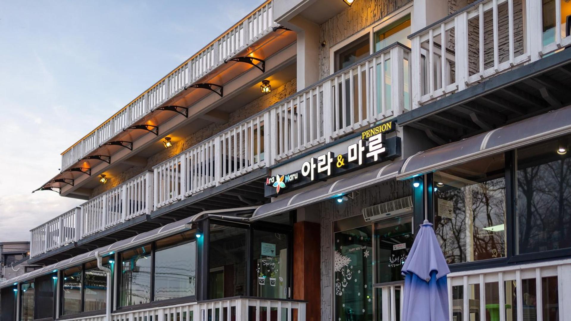 Goseong Araenmaru Pension Exteriör bild